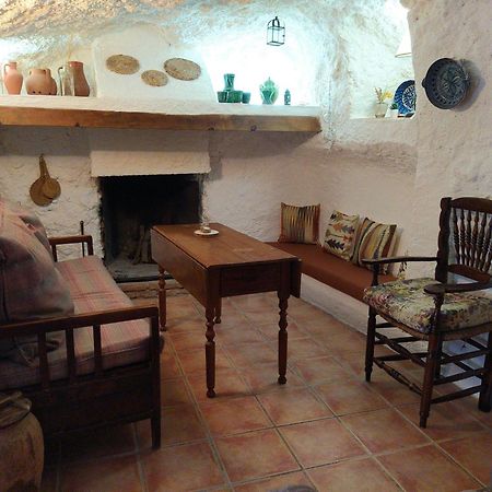 Cueva El Parral Guest House Pegalajar Exterior photo
